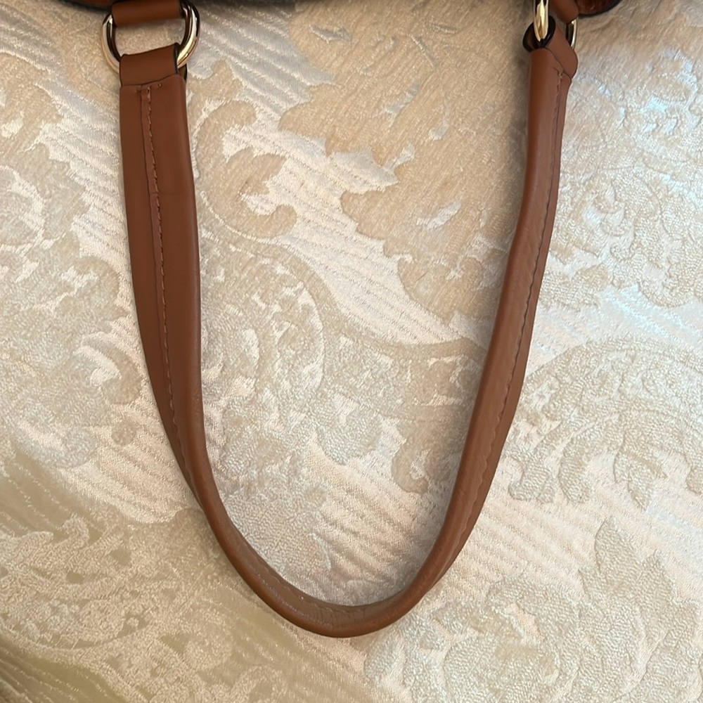 Michael Kors Navy/Brown Canvas Marina Drawstring EUC Ask questions - Picture 11 of 14